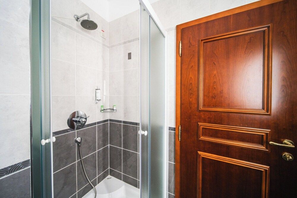 Hotel Kazbek Superior Double Room 17