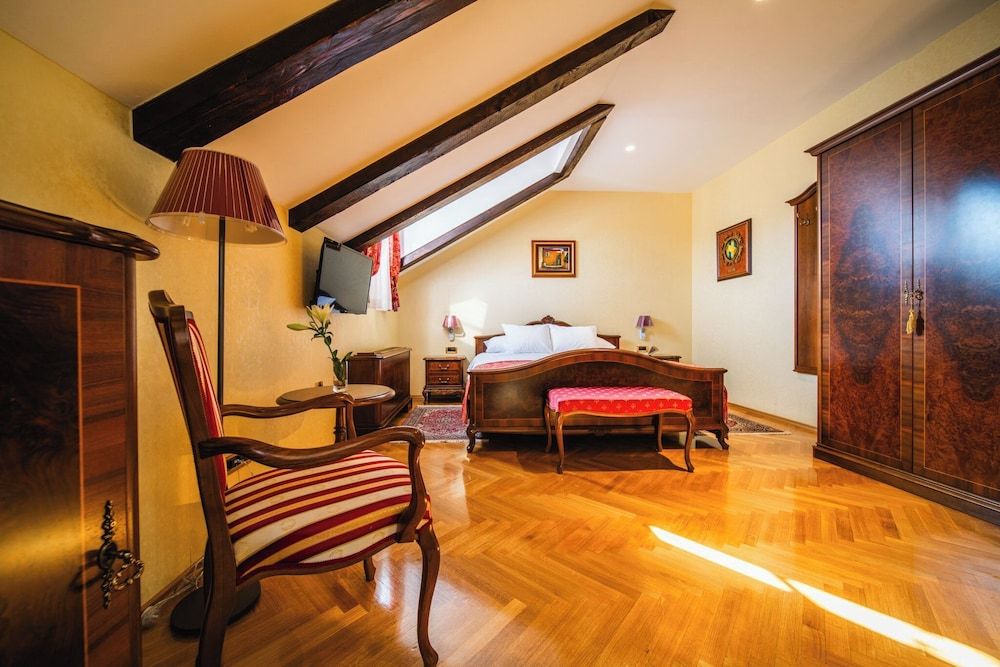 undefined Hotel Kazbek 3