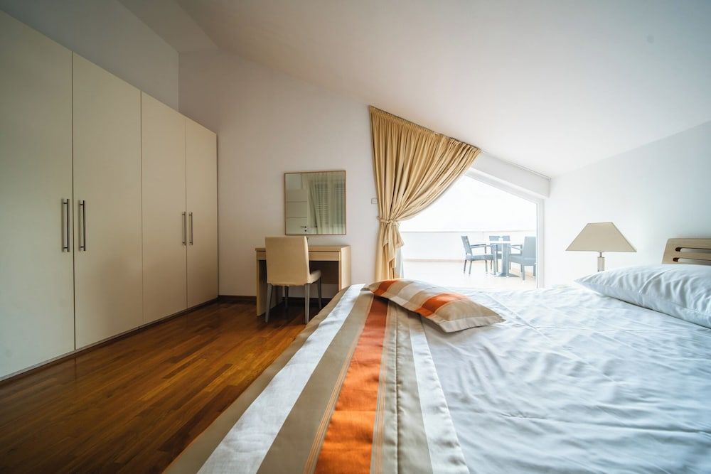 Pervanovo Apartments Apartment, 1 Bedroom, Balcony 2