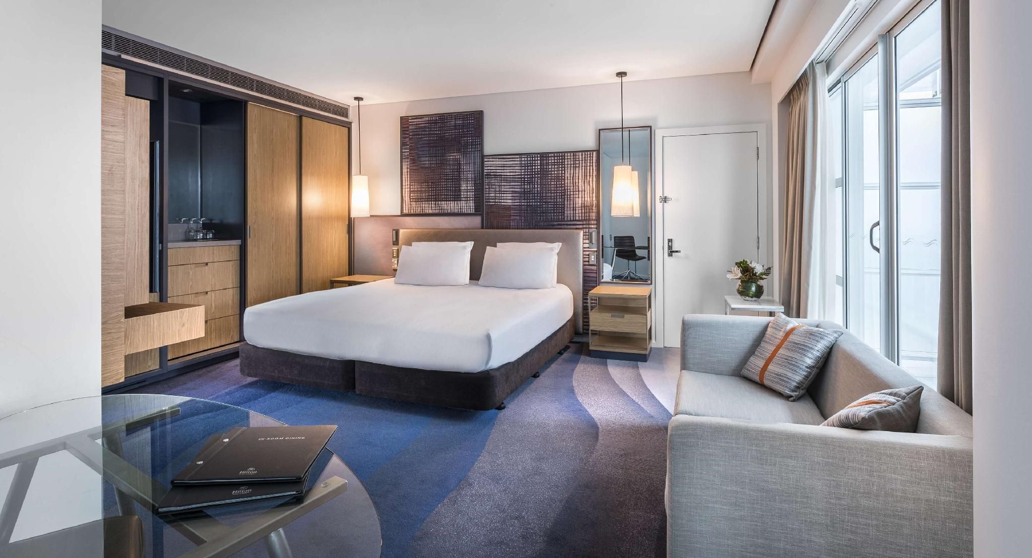 Hilton Auckland King Hilton Guestroom 2
