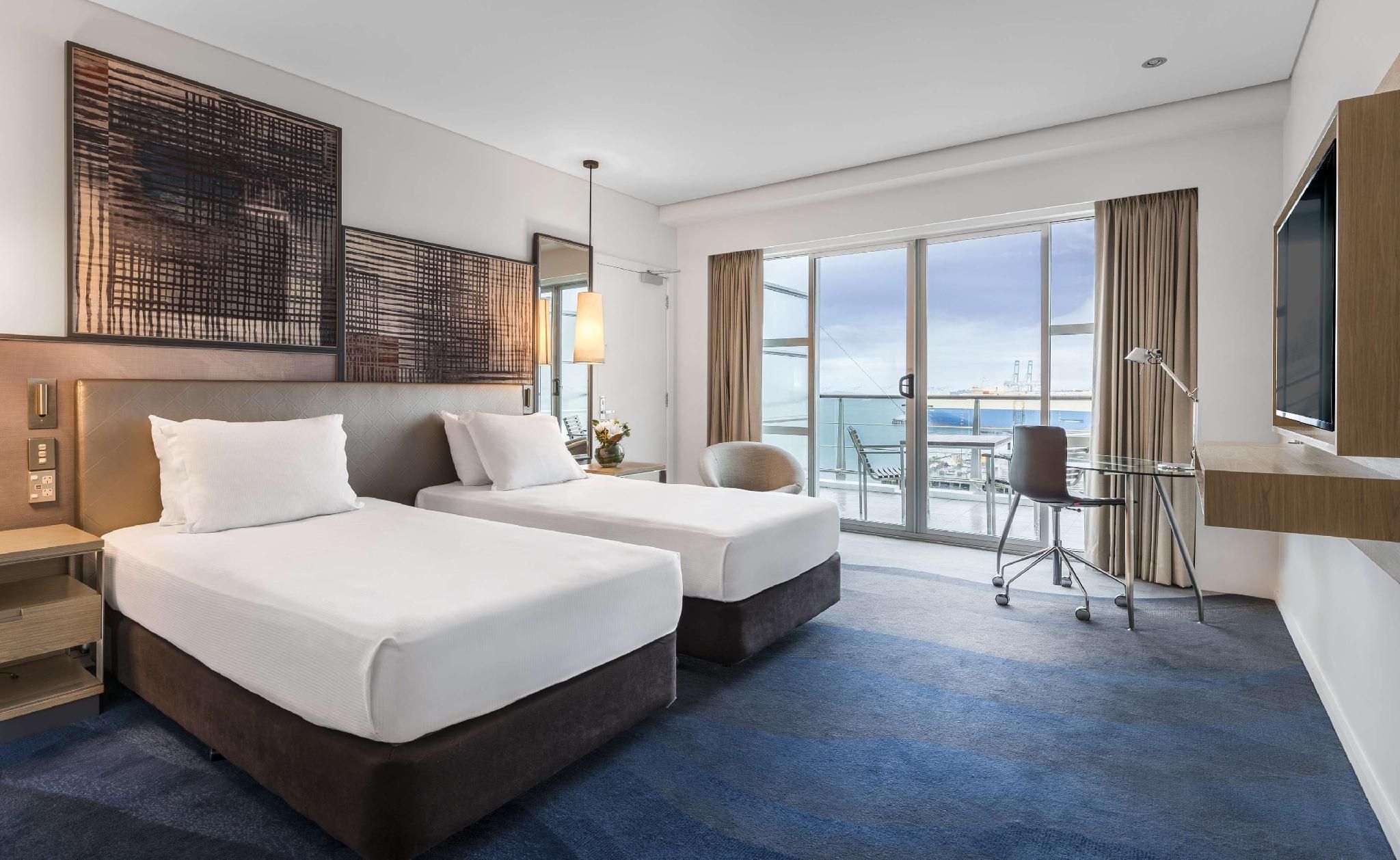 Twin Deluxe Harbor View
