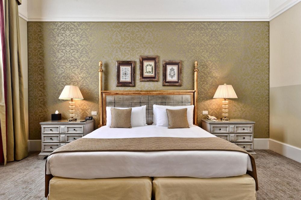 Suite (Venice)