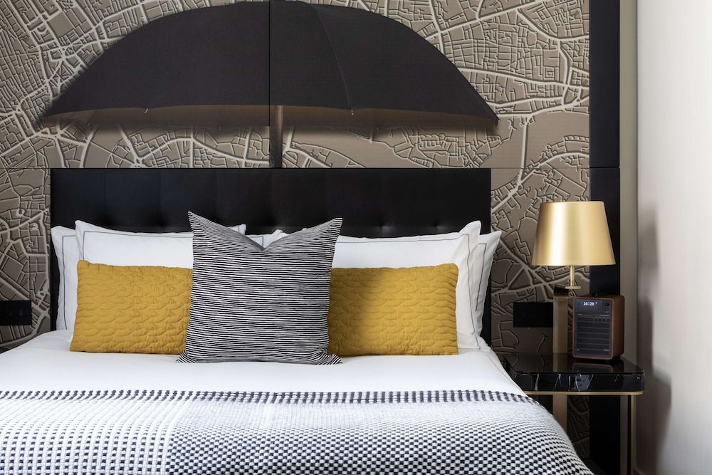 undefined Holmes Hotel London 10