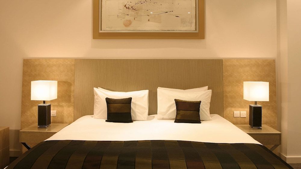 undefined Park Plaza Cardiff 7
