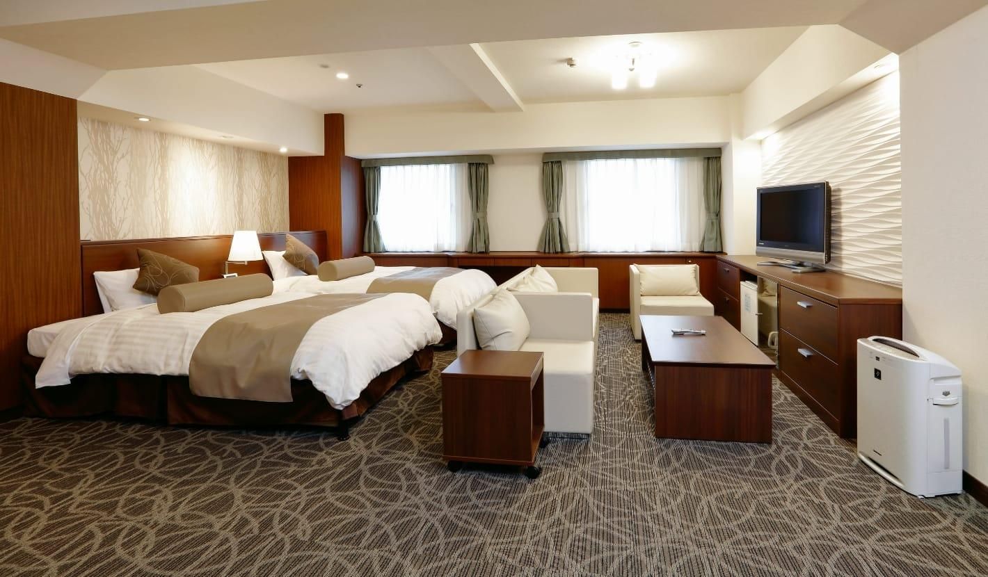 undefined Hotel Plaza Osaka 7