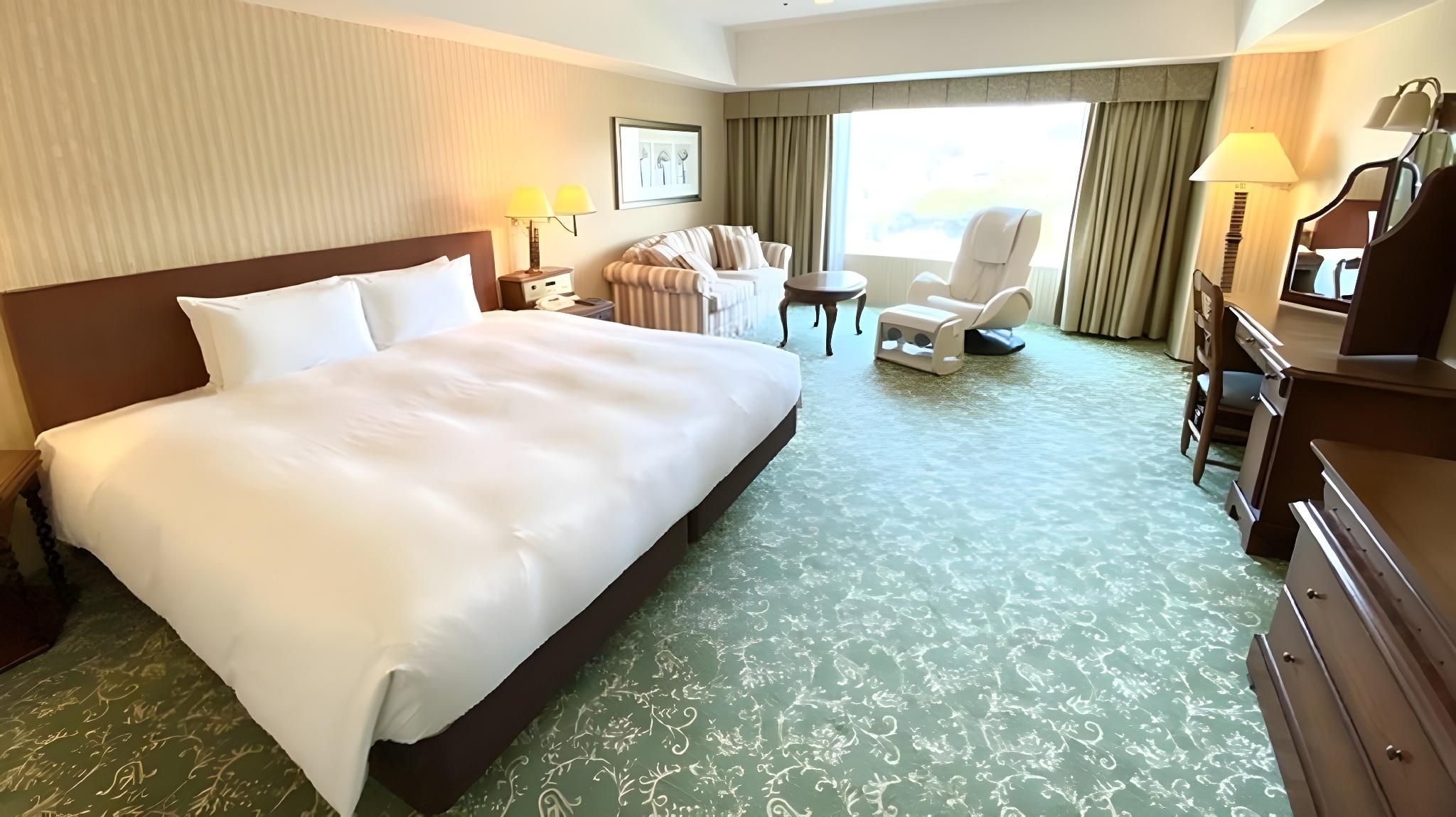 Deluxe King Room - Non-Smoking