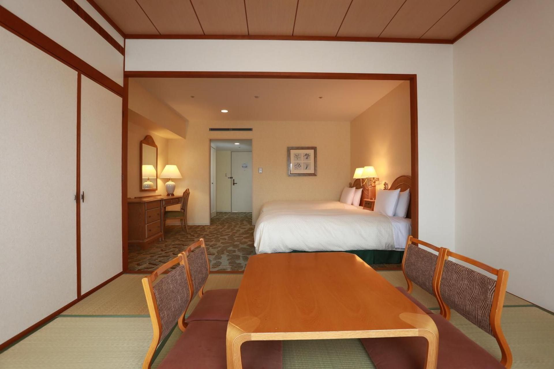 Twin Room with Tatami Area - Non-Smoking