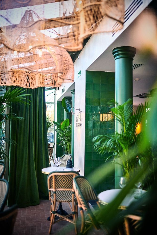 undefined Maison Eugenie 3