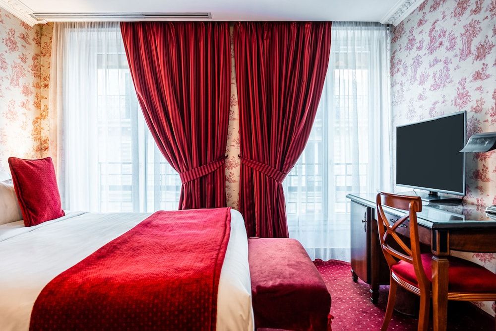 undefined Maison Eugenie 4