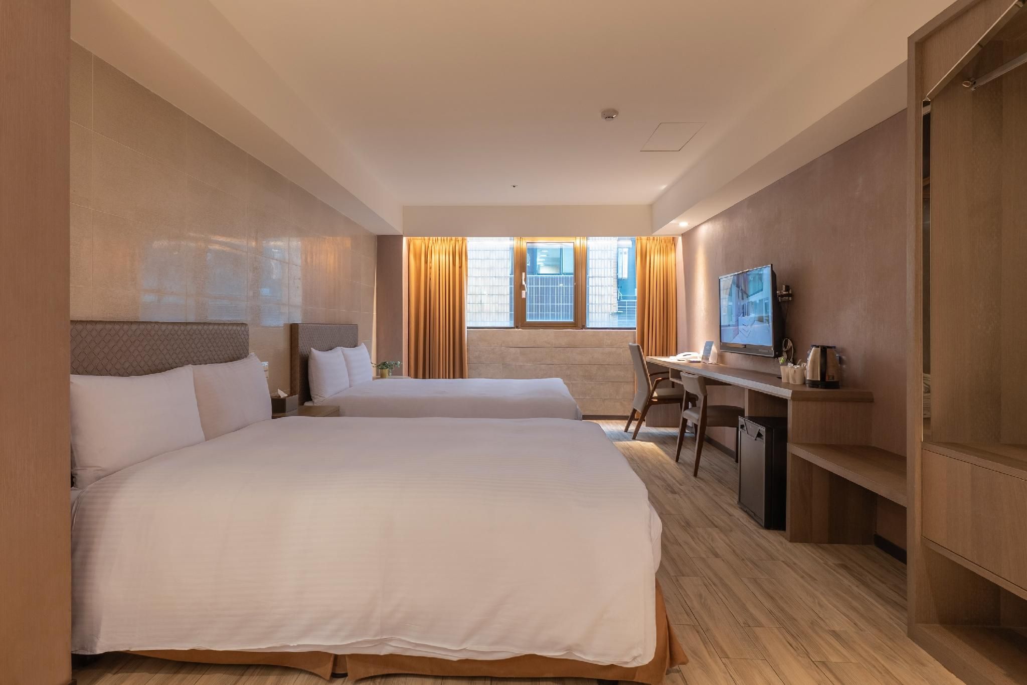 Superior Quadruple Room