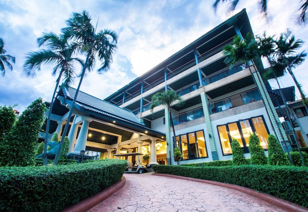 undefined Peach Hill Resort 7