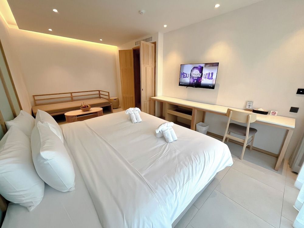 undefined Peach Hill Resort 10