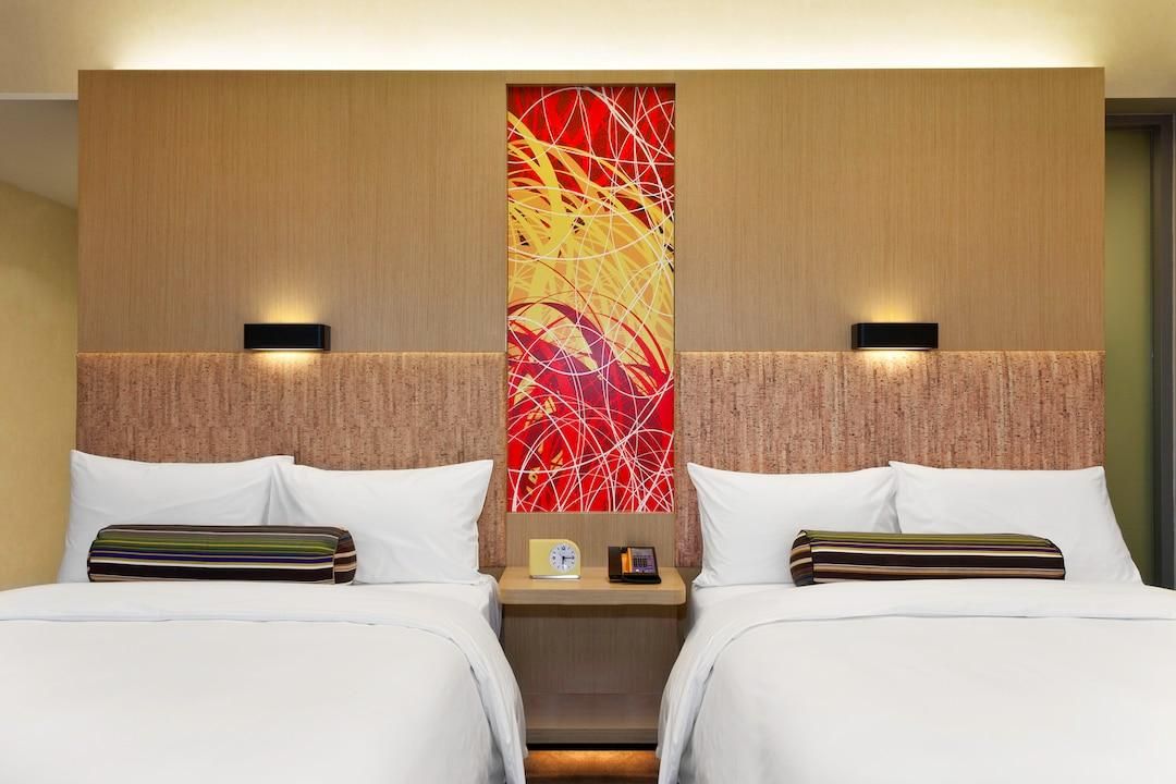 Aloft Room, Guest room, 2 Queen, City view