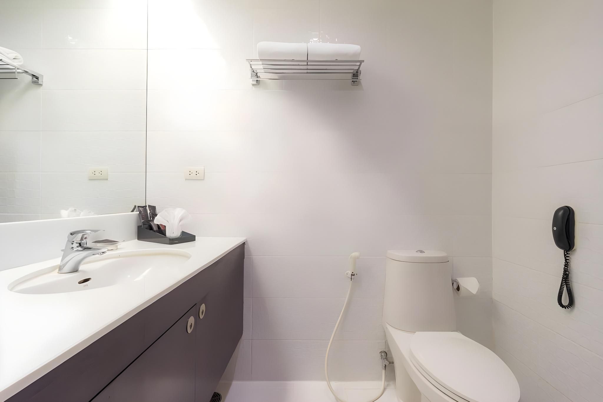 FuramaXclusive Asoke Hotel Deluxe 2