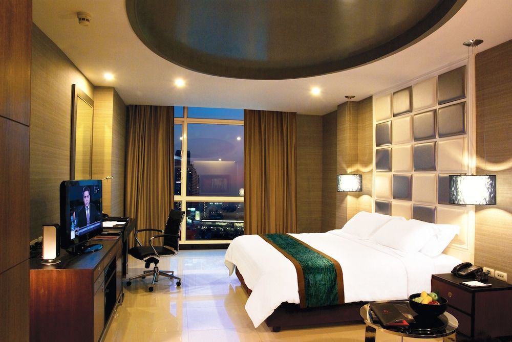 FuramaXclusive Asoke Hotel Deluxe Room 5