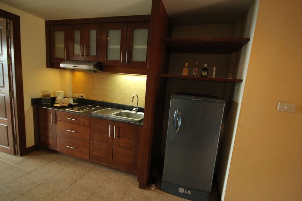 By the Sea Deluxe 2 Bedroom 7