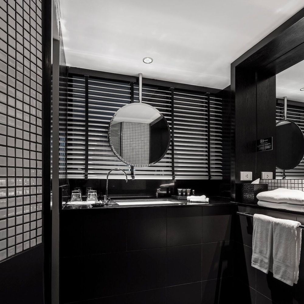 Hard Rock Hotel Pattaya Deluxe Room 4