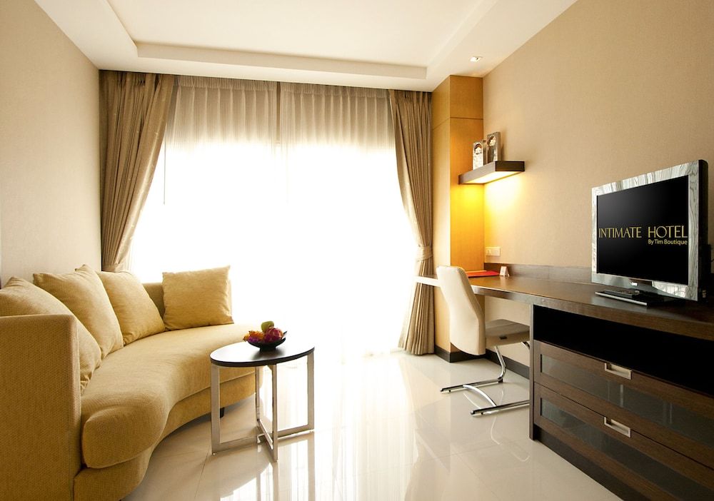 Intimate Hotel Pattaya Executive Suite, 1 King Bed 9