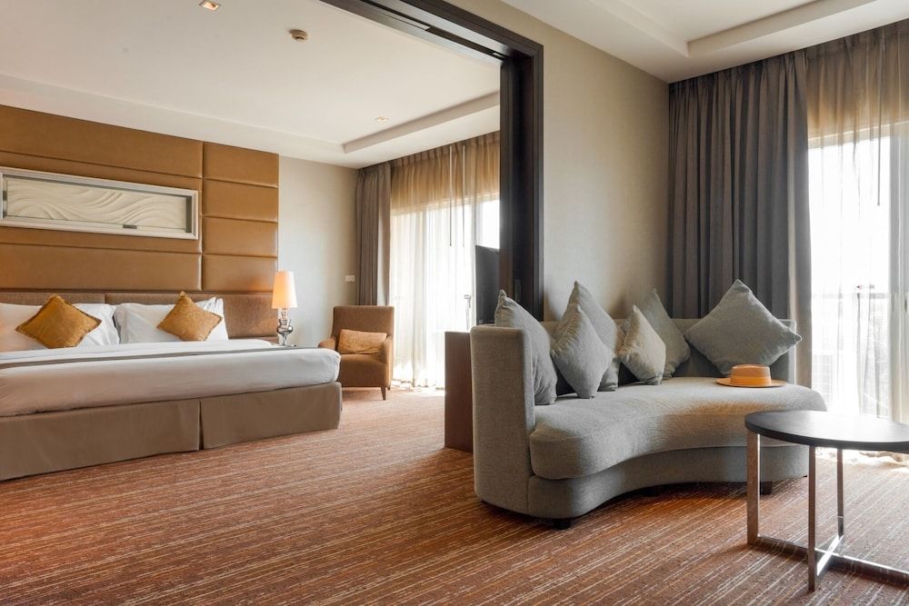 Intimate Hotel Pattaya Executive Suite, 1 King Bed 4