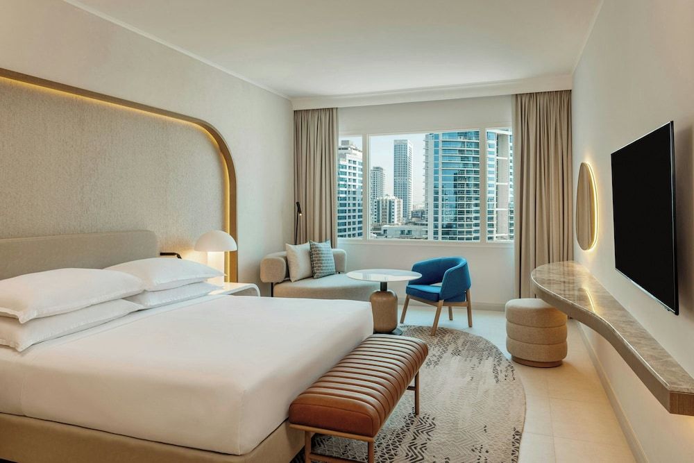 Sheraton Jumeirah Beach Resort Deluxe Room, 1 King Bed (JBR View) 16