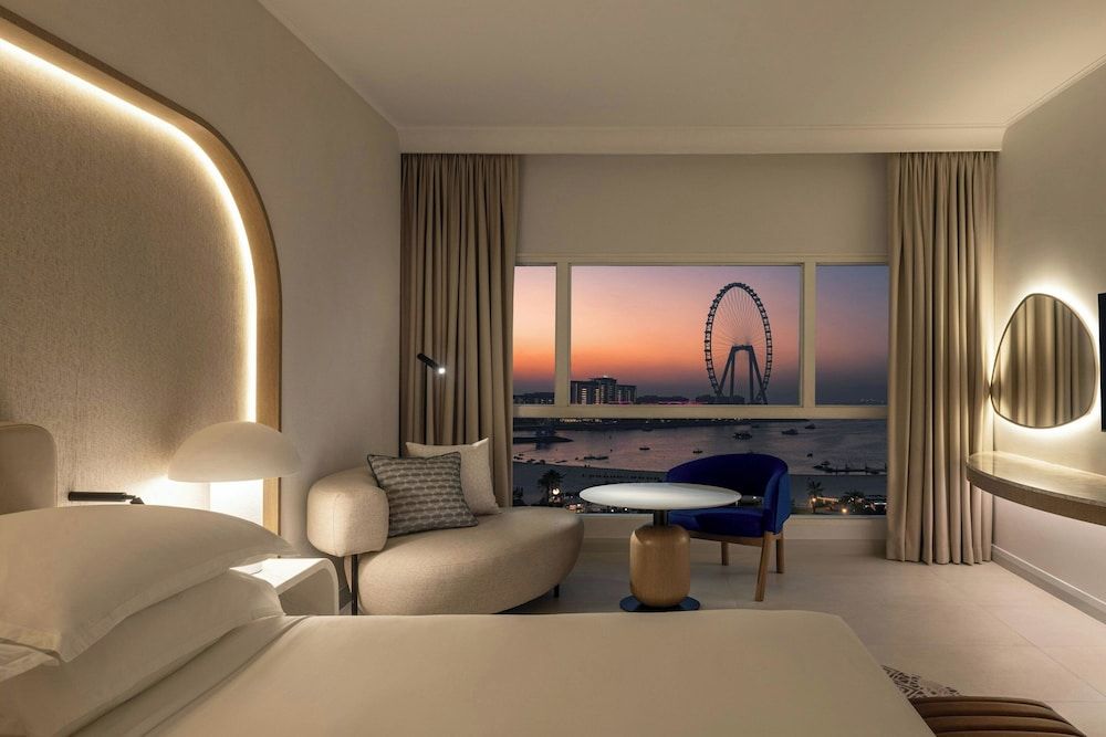 Sheraton Jumeirah Beach Resort Deluxe Room, 1 King Bed, Non Smoking, Sea View