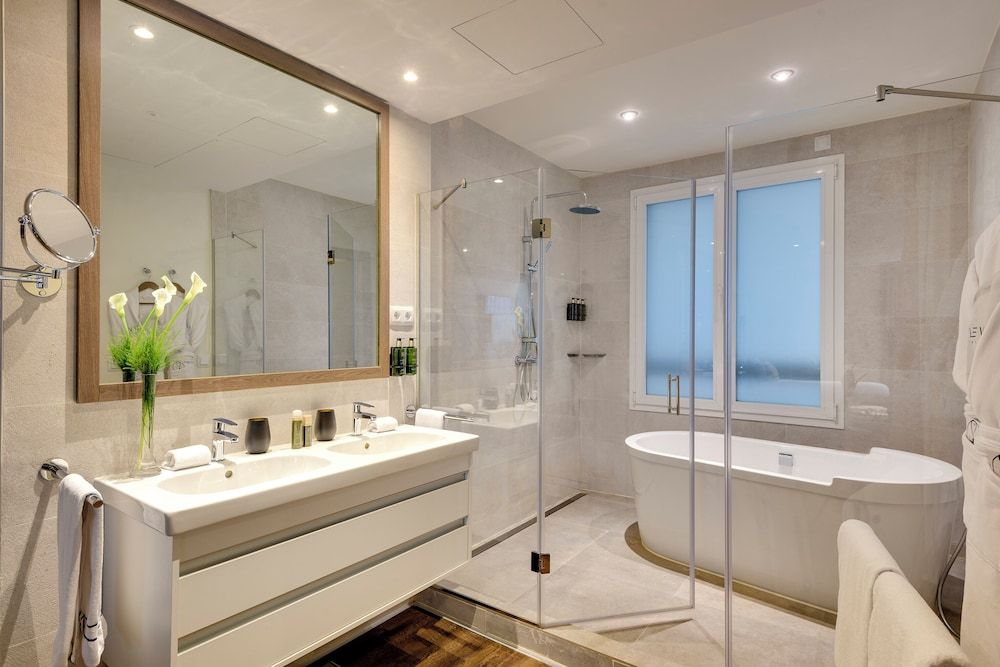 undefined Melia Madrid Serrano 9