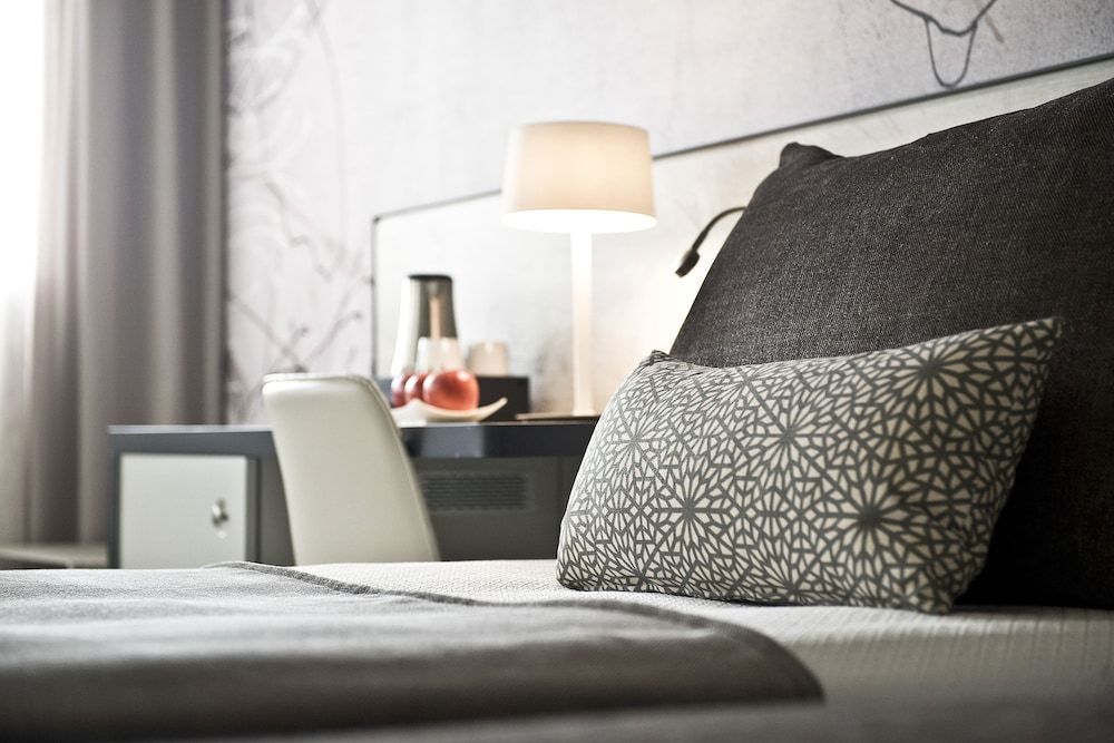 Sallés Hotel Pere IV Deluxe Double Room (Spa Access) 7