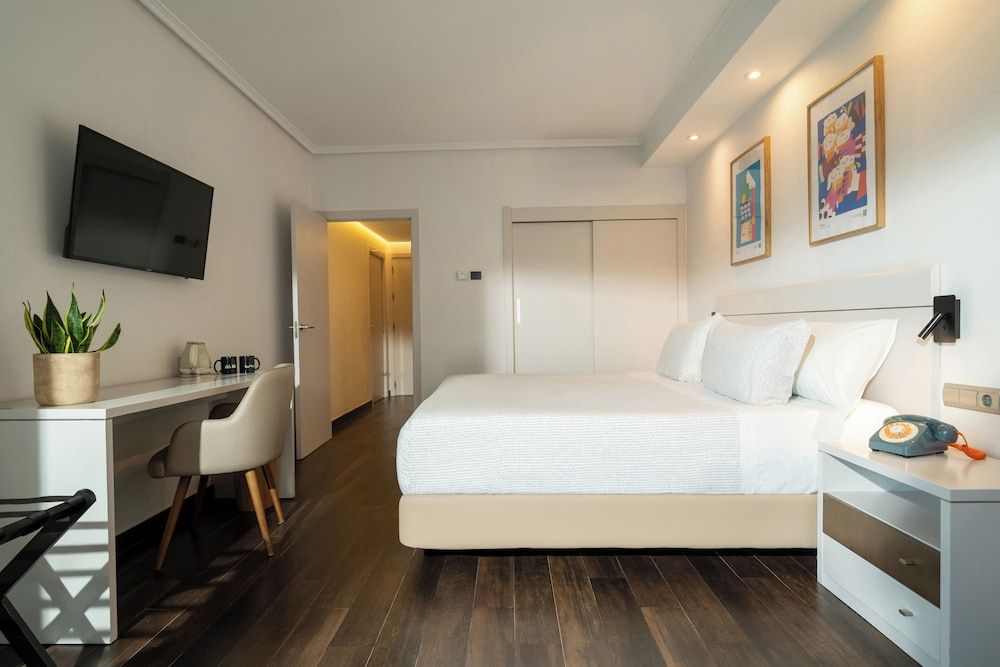 INNSiDE by Meliá Alicante Porta Maris The Innside Room Sea View 2