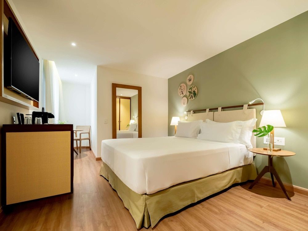 Grand Mercure Rio de Janeiro Copacabana Classic Room, 1 Queen Bed 5