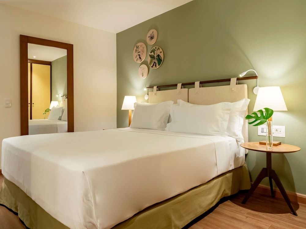 Grand Mercure Rio de Janeiro Copacabana Classic Room, 1 Queen Bed 6
