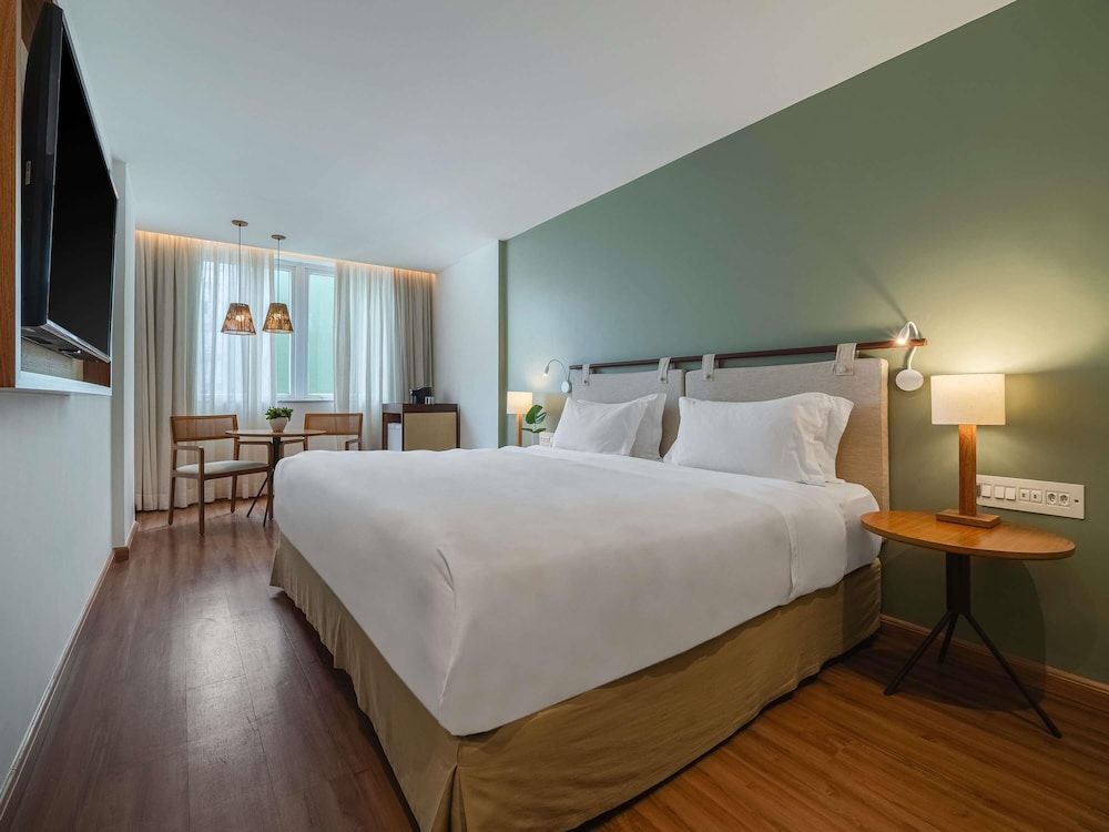 Grand Mercure Rio de Janeiro Copacabana Classic Room, 1 Queen Bed