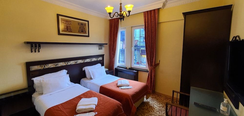 Ottoman Hotel Imperial - Special Class Standard Room 8