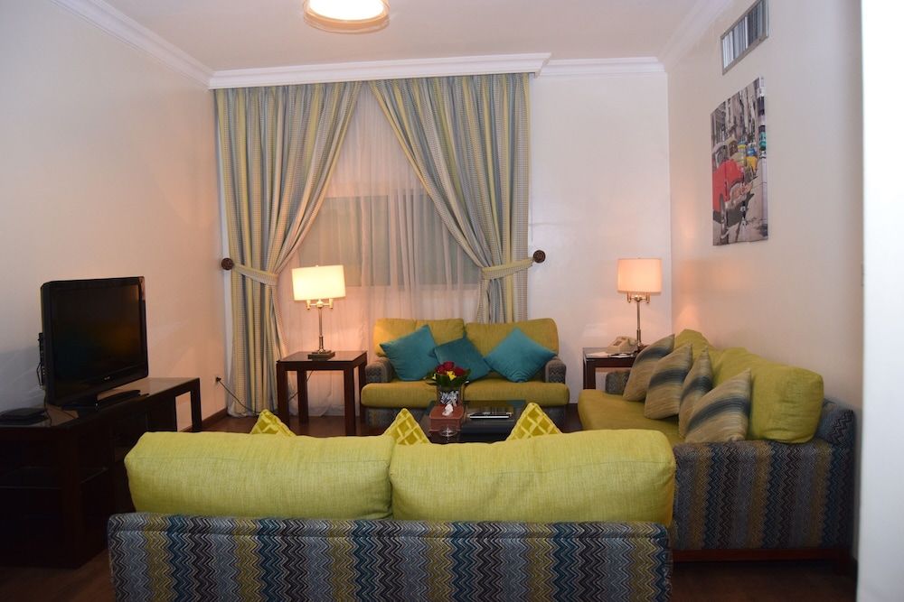 Al Gosaibi Hotel Villa, 2 Bedrooms 4