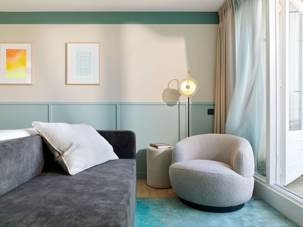 Carlton Beach Standard Studio 6