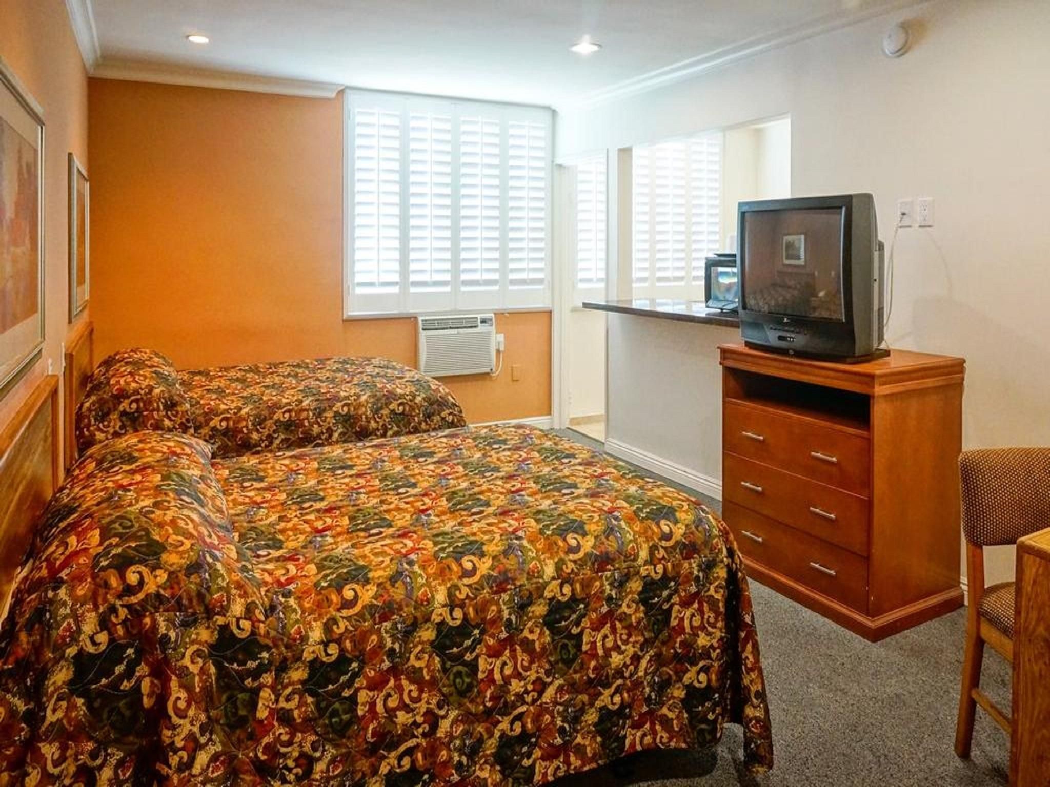 Classic Two Double Room