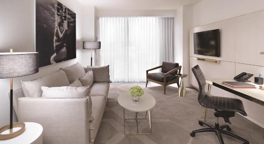 W Las Vegas W Escape Stadium View King Suite 12
