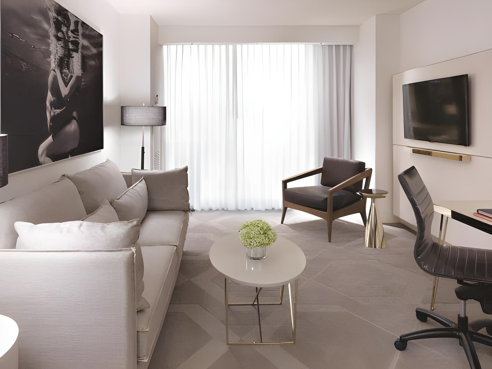 W Las Vegas W Escape Stadium View King Suite 4