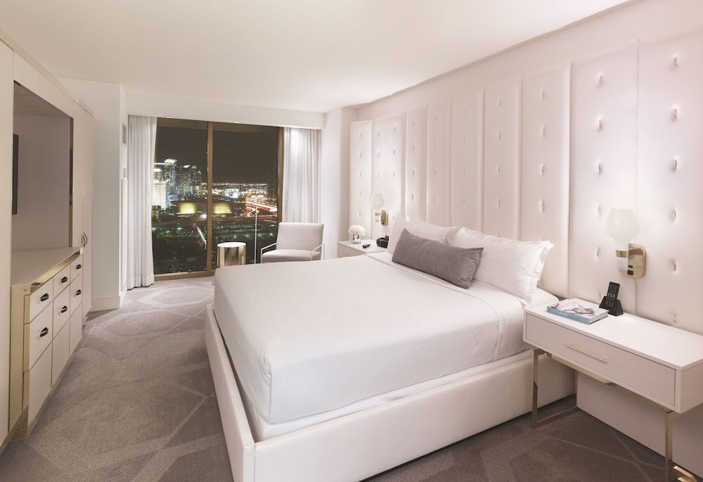 W Premier King Suite