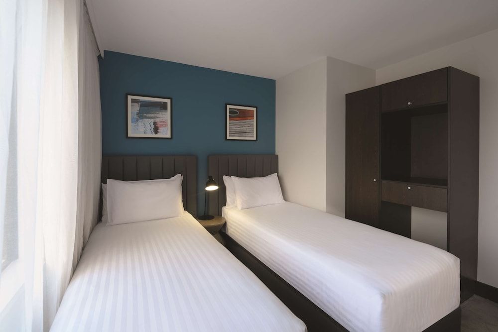 Compact Twin Room