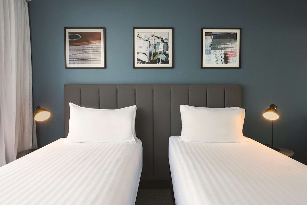 Compact Twin Room