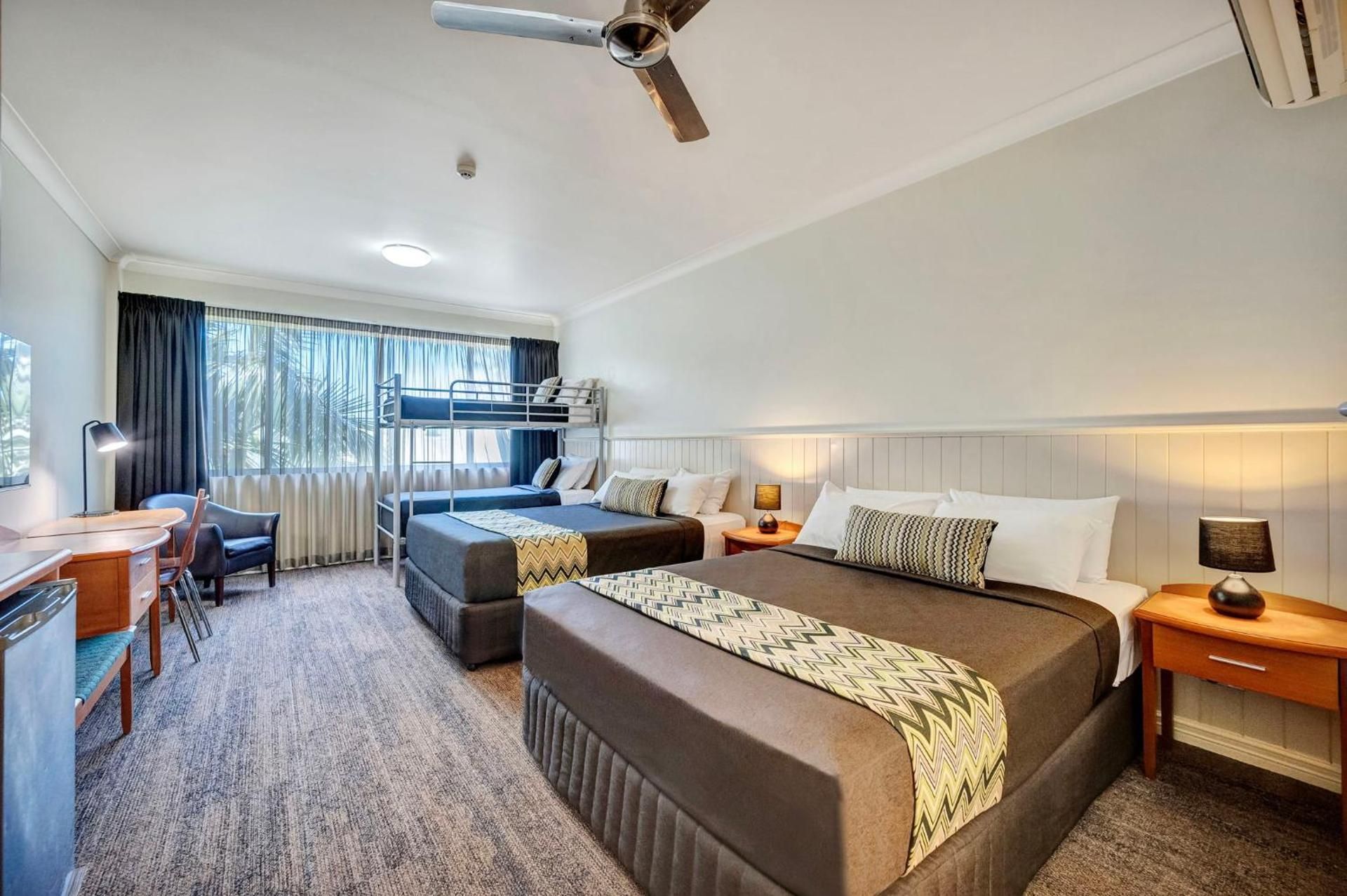 Deluxe Family Room