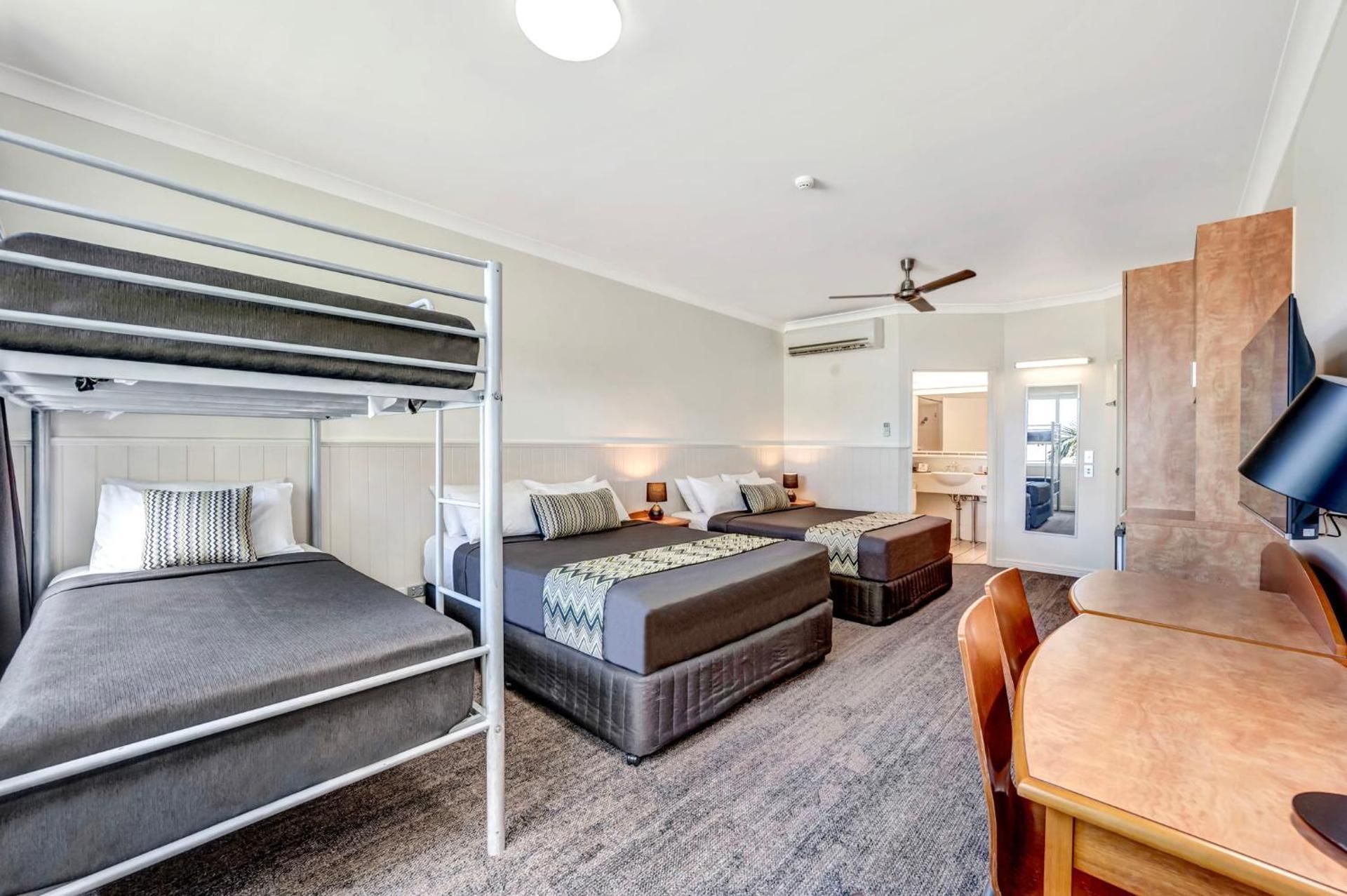 Deluxe Family Room