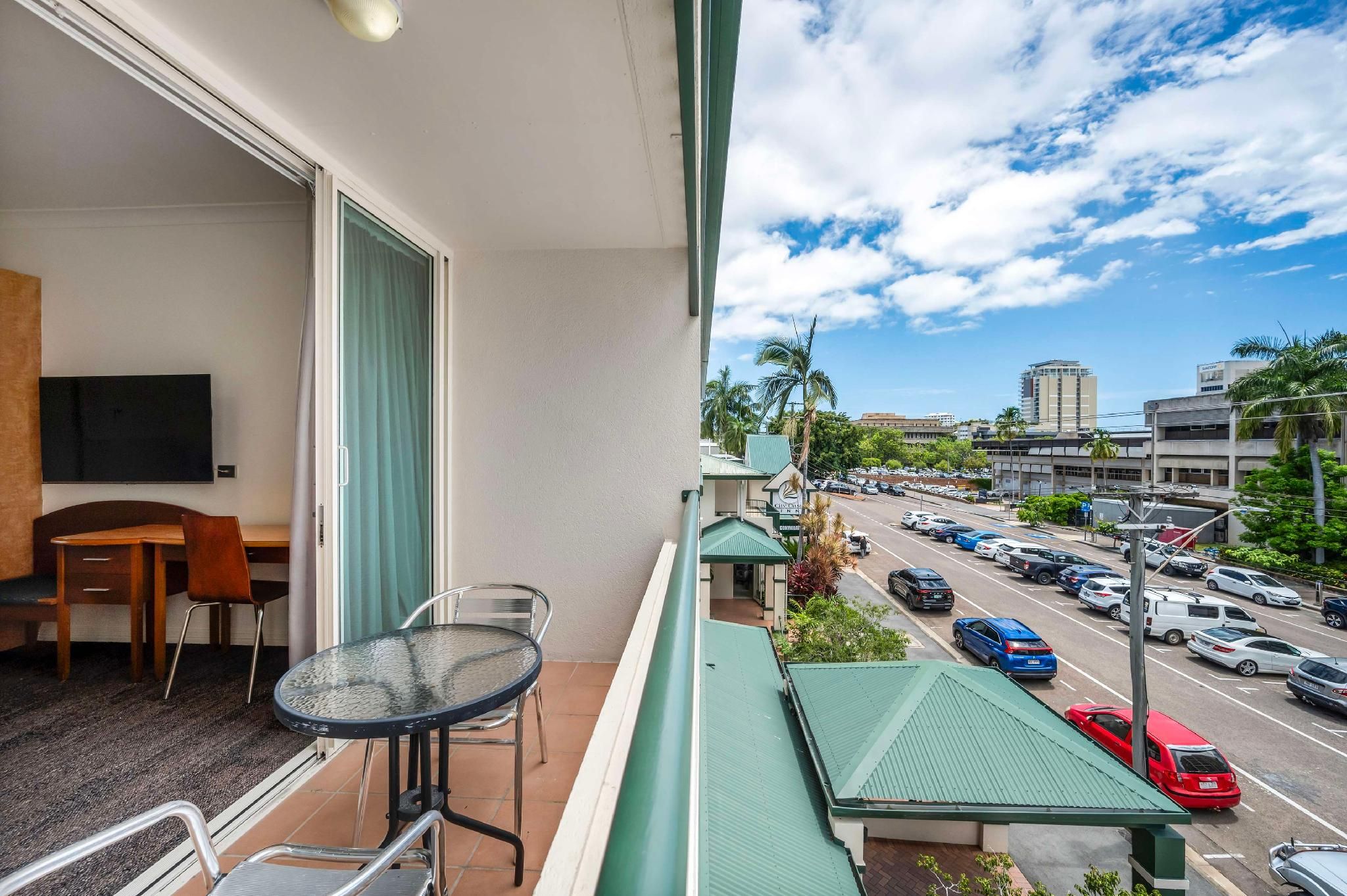 1 Queen Bed, Nonsmoking, Executive Room, Air Conditioning, Bathtub