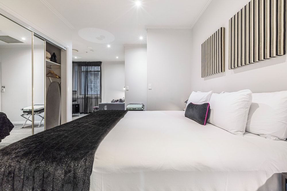 Punthill Flinders Lane Studio Apartment 4
