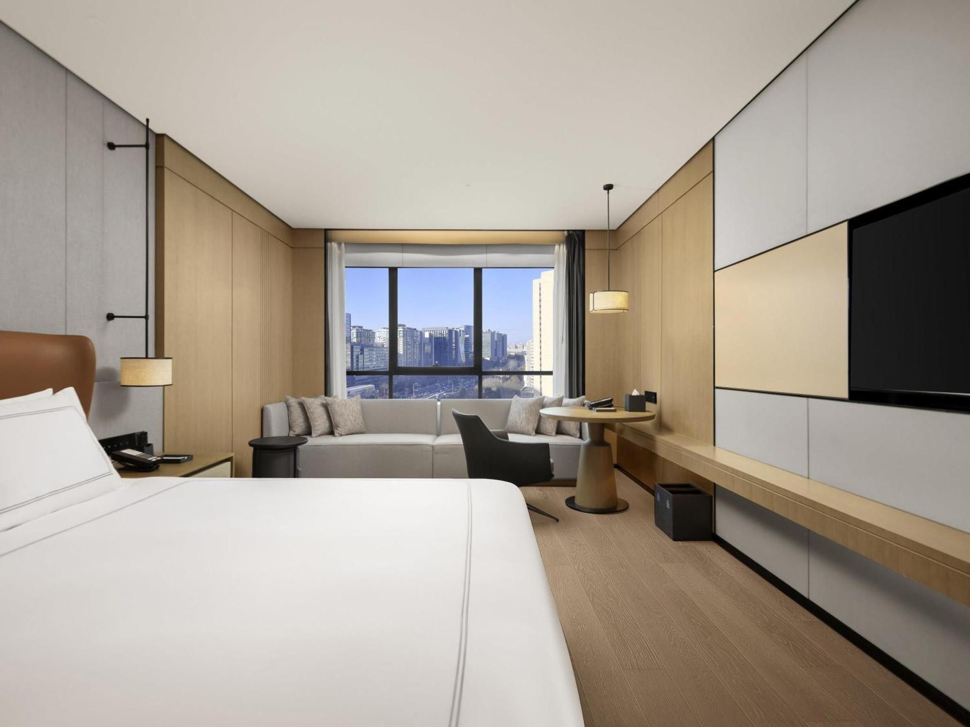 Swissôtel Beijing Hong Kong Macau Center Premier with 1 King-size Bed, City & Garden View 2