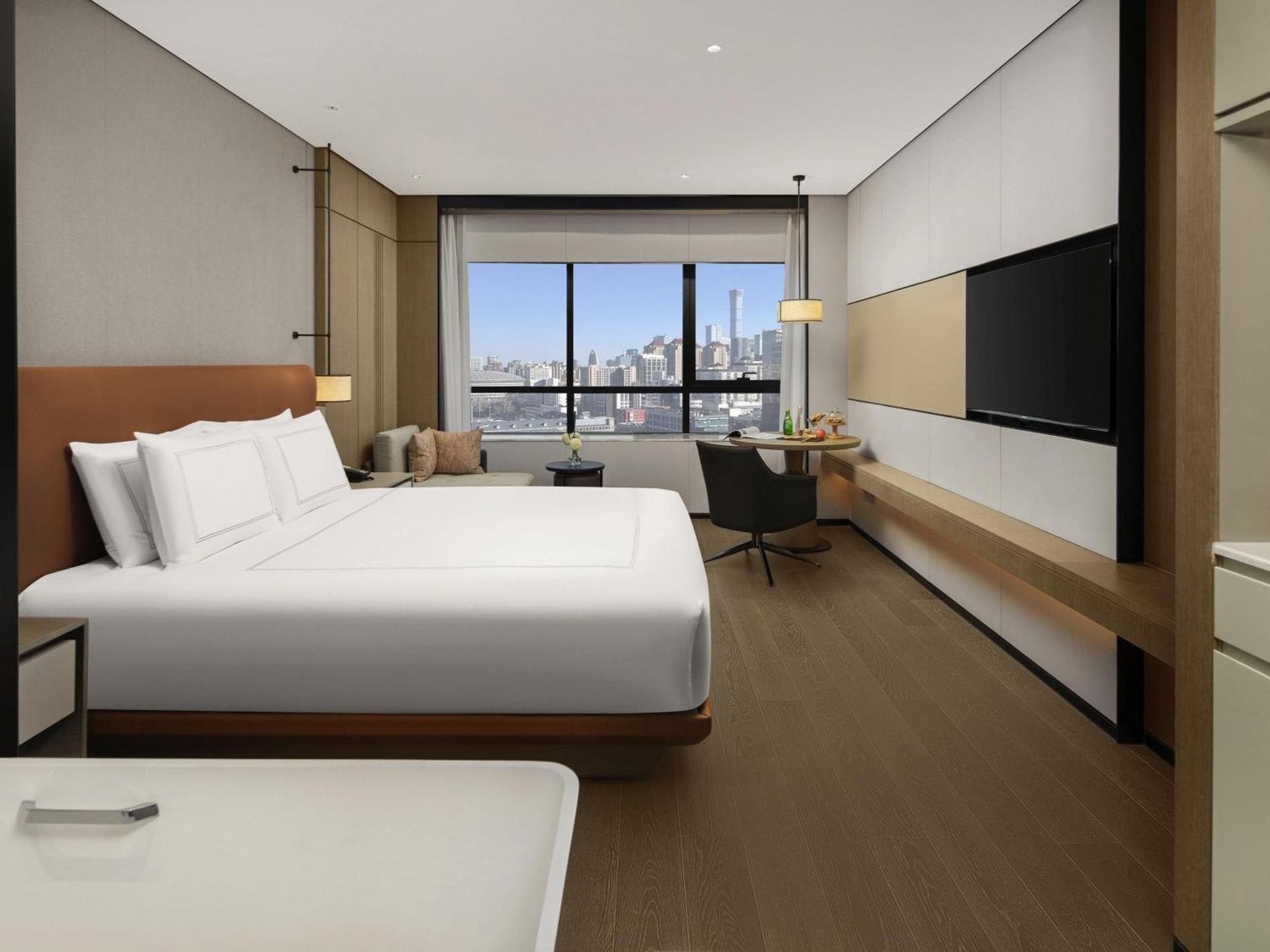 Swiss Select Room with 1 King Size Bed, City View