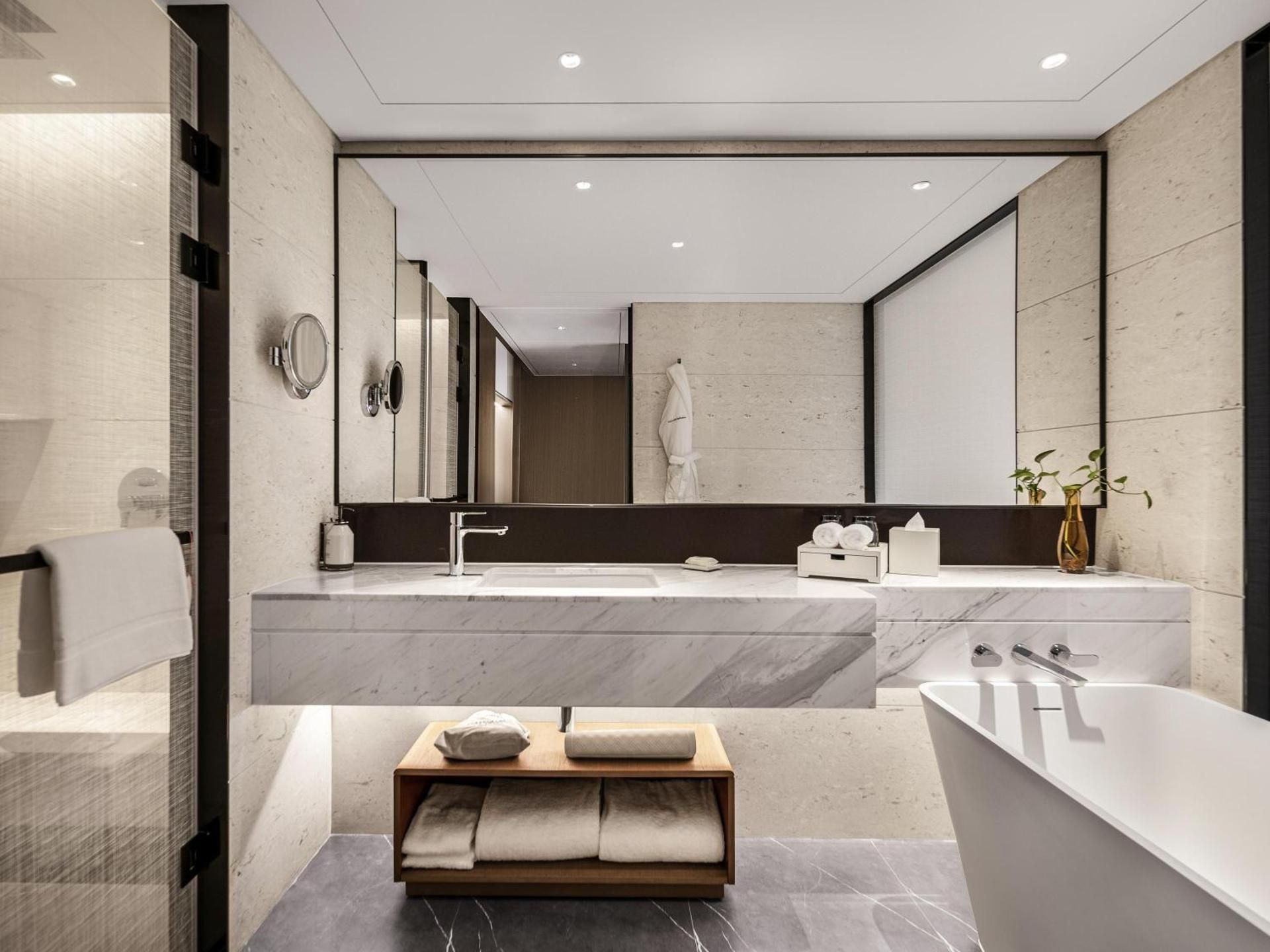 undefined Swissôtel Beijing Hong Kong Macau Center 9