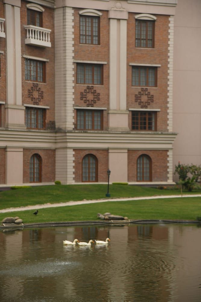 undefined Hotel Yak & Yeti 9