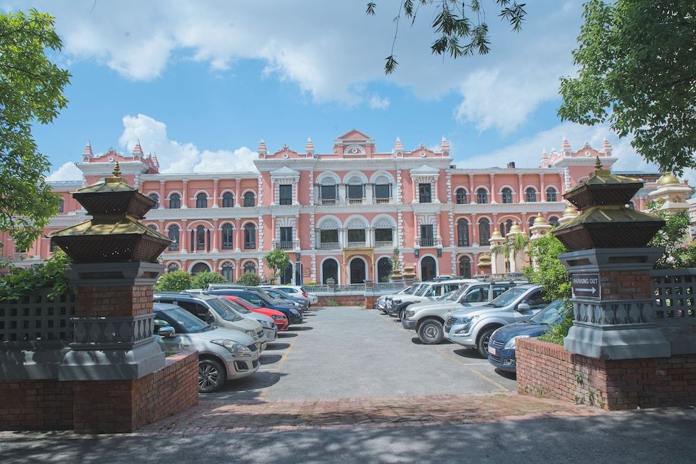 undefined Hotel Yak & Yeti 6
