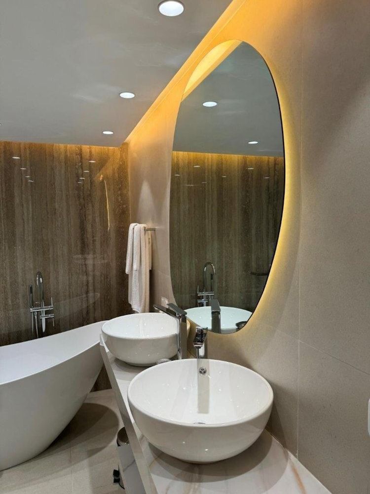 Coral Strand Smart Choice Hotel Signature Superior Garden 3